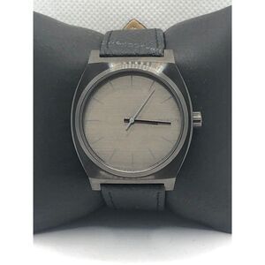 Nixon Unisex Black Leather Analog Grey Dial Quartz Genuine Wrist Watch OP336
